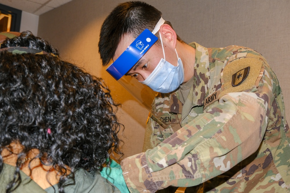 U.S. Army Soldiers from Hospital Centers support COVID-19 vaccination efforts in Somerset, NJ