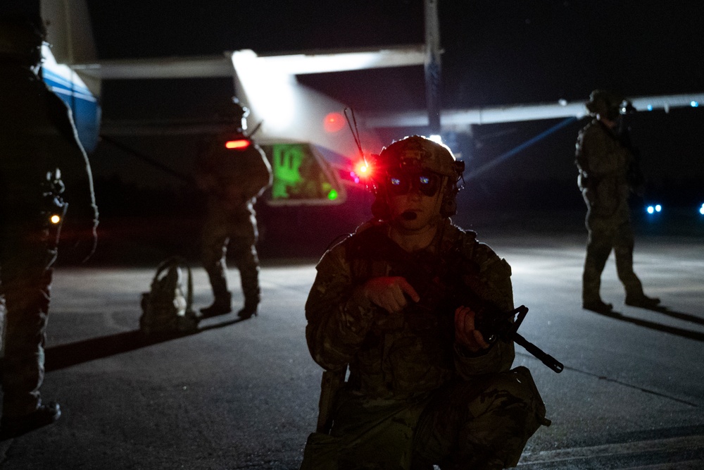 Emerald Warrior 21.1: Airfield security, casualty evacuation airflift