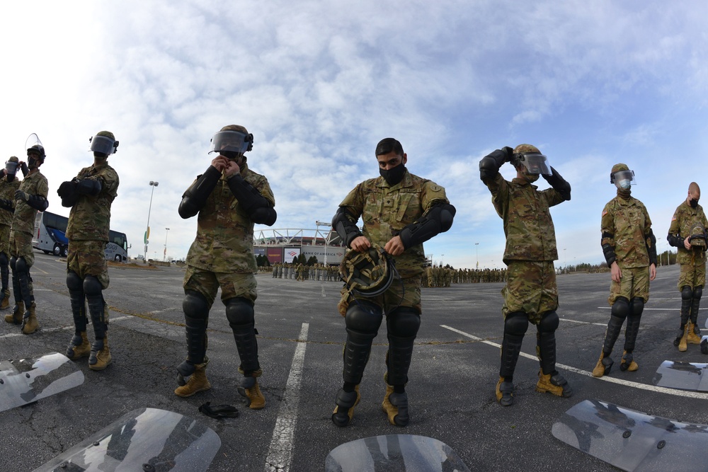 NH Guardsmen train at FedExField for presidential inauguration