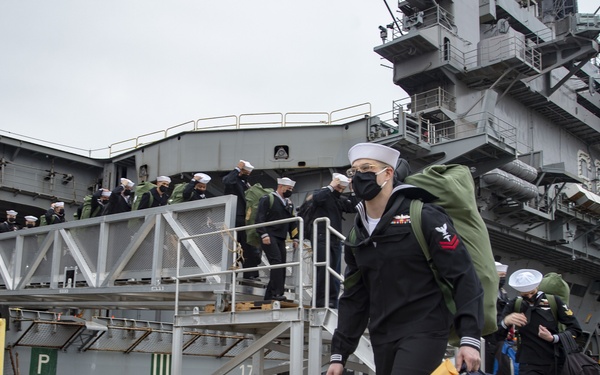 Sailors Return Home from Deployment