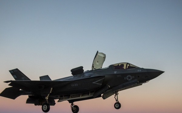 F-35 performs a vertical landing on aboard Italian aircraft carrier