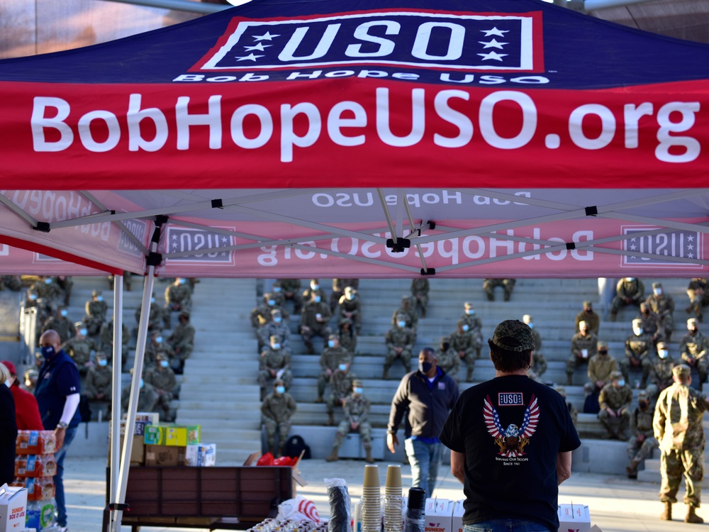 The Bob Hope USO at LAX visits California National Guard Troops at Cal State LA