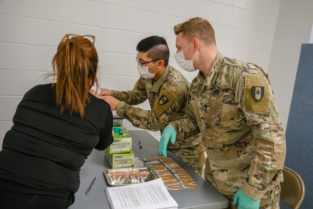 U.S. service members support COVID-19 vaccination efforts in Paterson, NJ