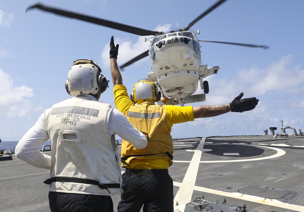 USS Benfold participates in BAWT 2021