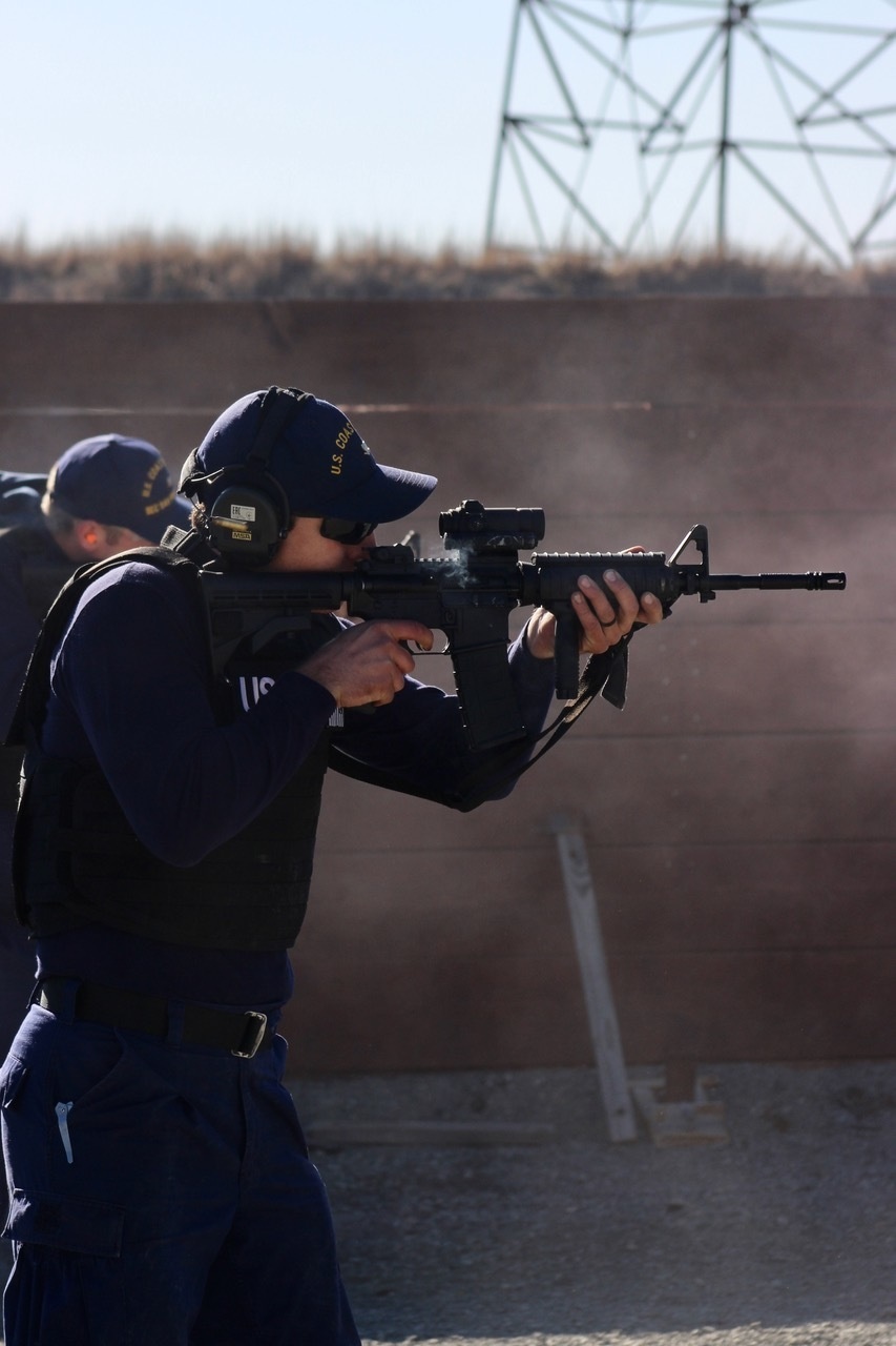 Coast Guard conducts weapons qualifications in Richmond