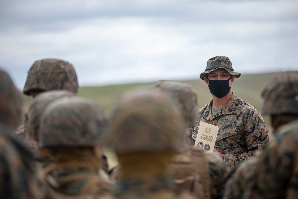 IMC Marines learn to shoot, move with M27