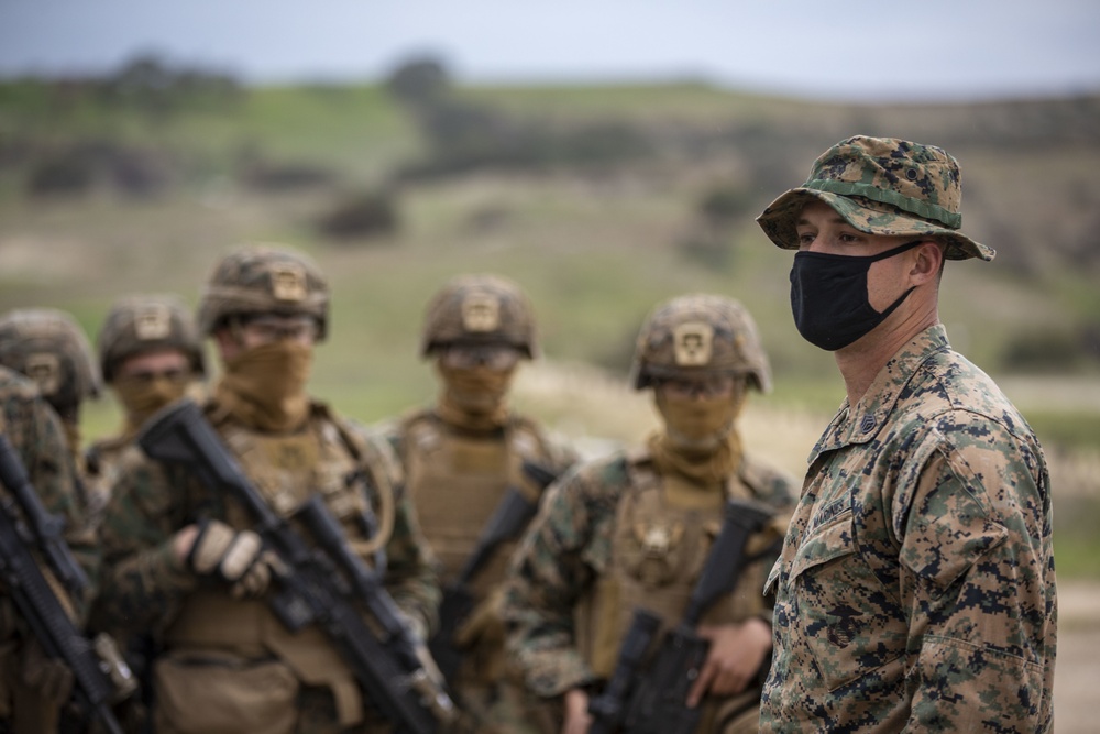 IMC Marines learn to shoot, move with M27