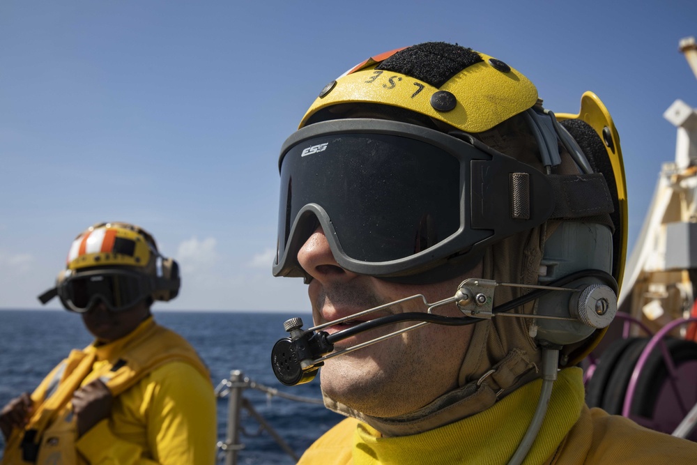 USS Mitscher Participates in Lightning Handshake