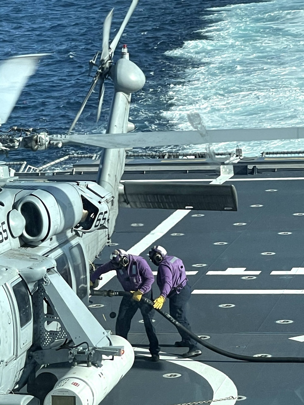 MH-60S aboard USS Cincinnati (LCS 20)