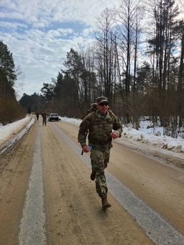 New Lenox Soldier earns German Armed Forces Proficiency Badge