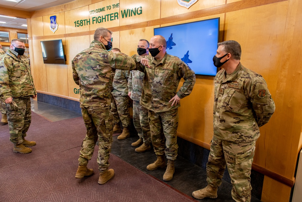 National Guard leader honors Soldiers, Airmen during visit