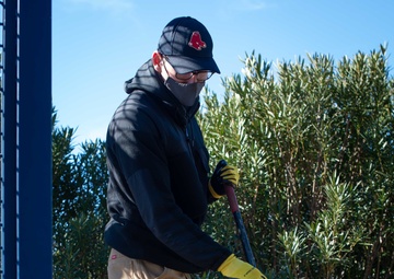 U.S. Sailor volunteers