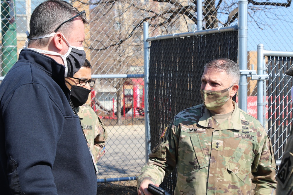 JTF-CS Commanding General Visits Chicago CVC