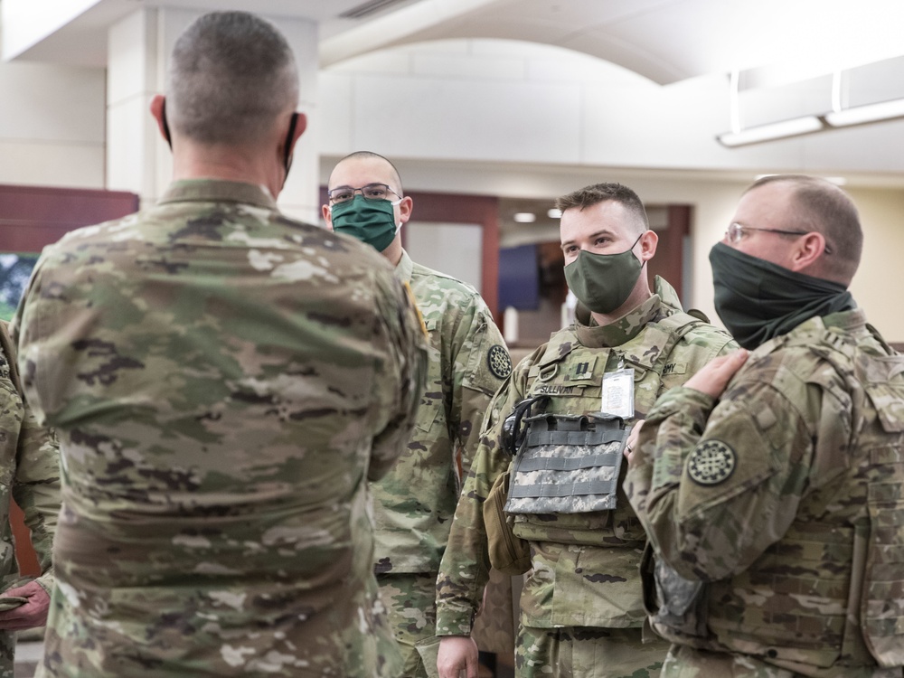 Brig. Gen. Lawrence Schloegl Visits Soldiers in D.C.