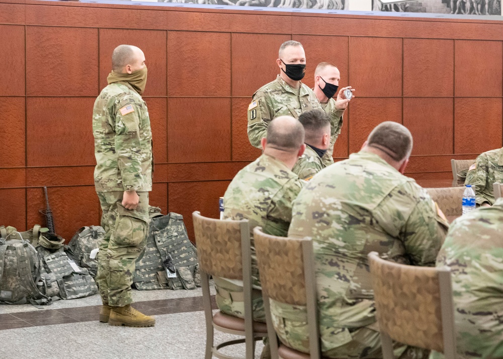 Brig. Gen. Lawrence Schloegl Visits Soldiers in D.C.
