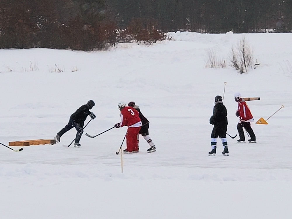 Successful pond hockey tourney held at Fort McCoy; proceeds support AER