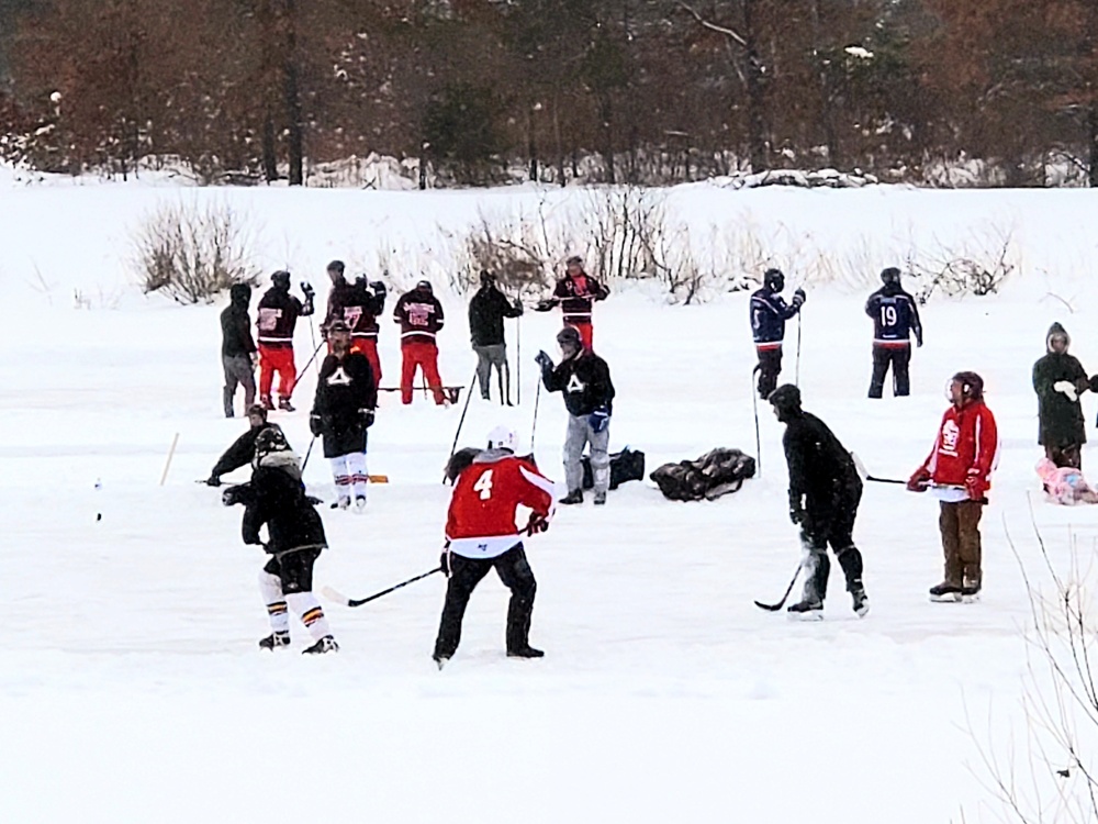 Successful pond hockey tourney held at Fort McCoy; proceeds support AER