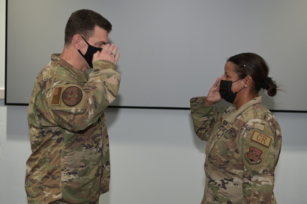 Lt. Gen. Loh tours the 156th Wing