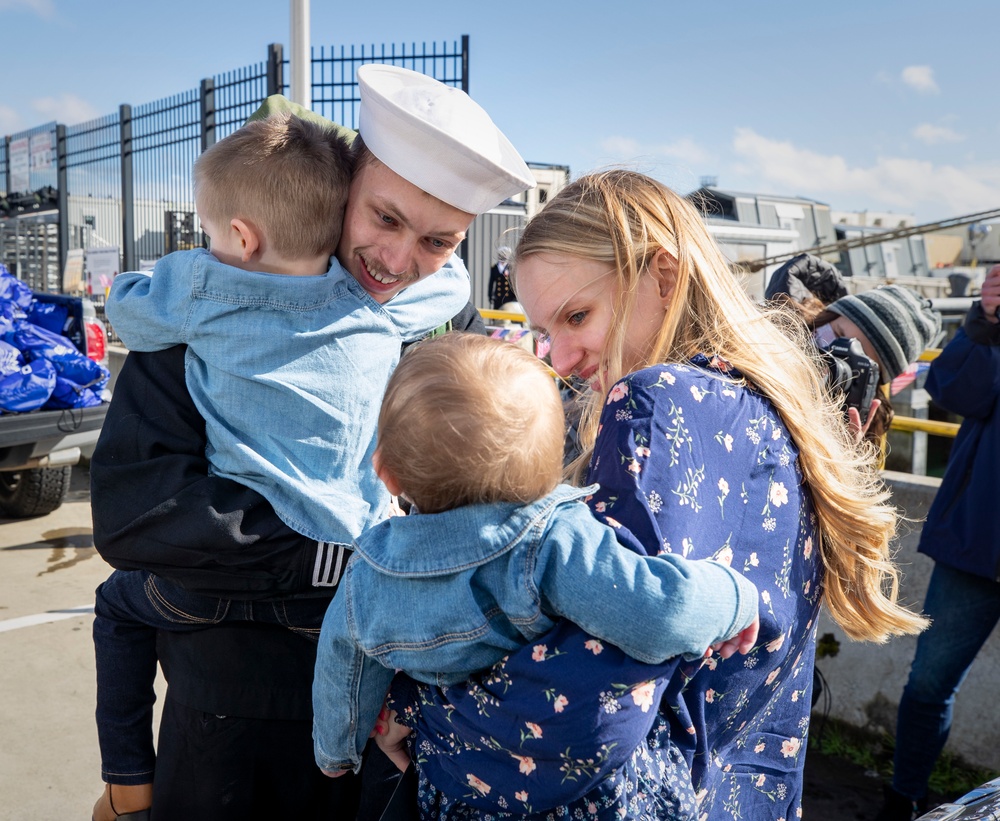 USS Nimitz Homecoming