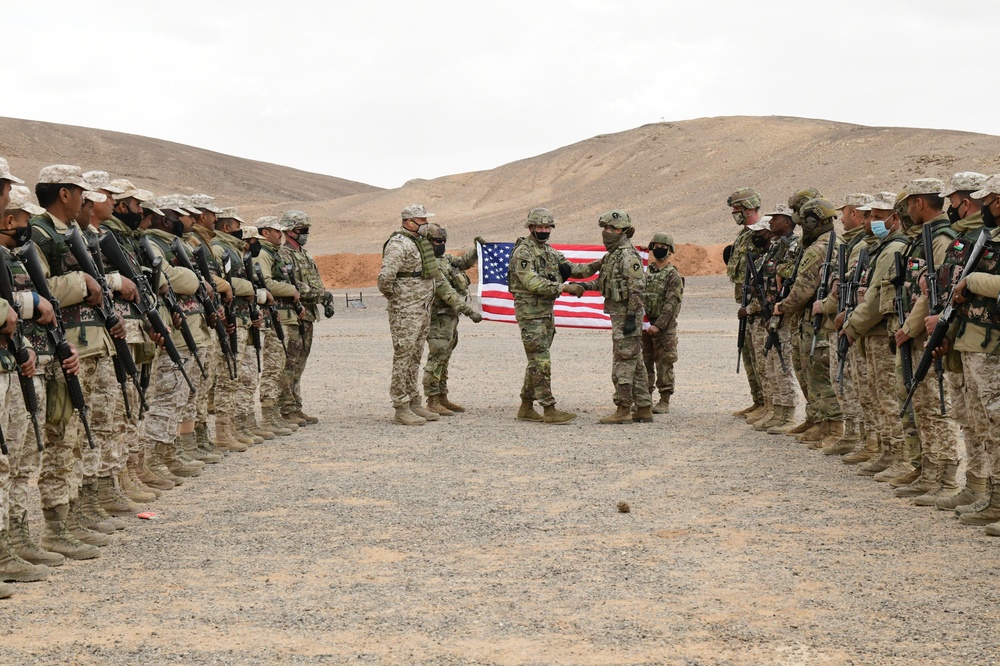 Jordanian Soldiers Witness U.S. Army Tradition