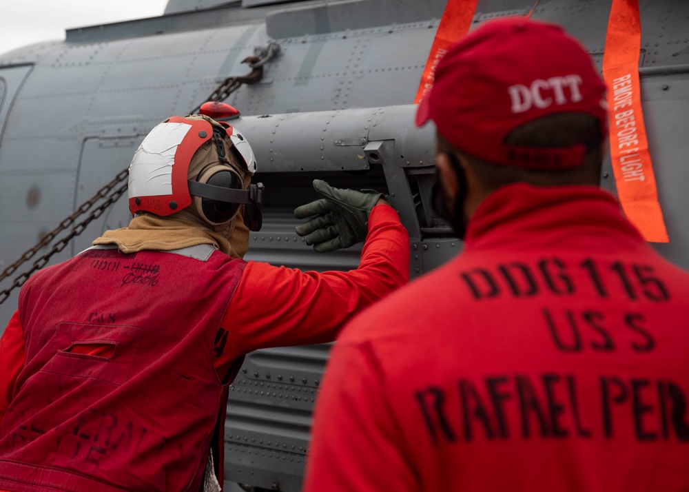 USS Rafael Peralta Conducts Crash and Salvage Drill