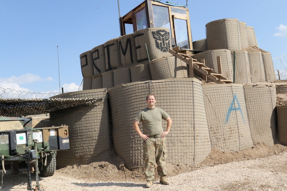 Resourceful Soldiers build ATC tower at remote outpost