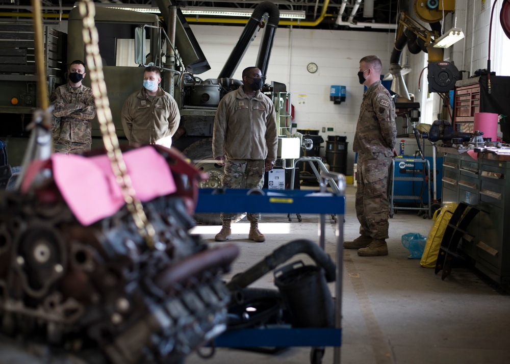ANG command chief visits Citizen Airmen in Maine