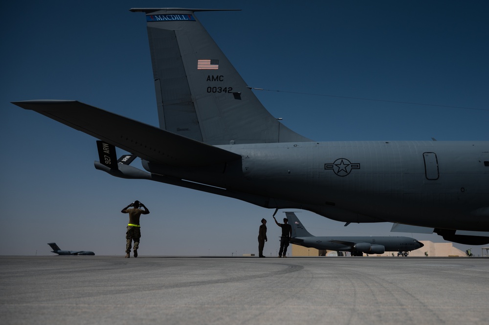 350 EARS fuels B-52 Bomber Task Force