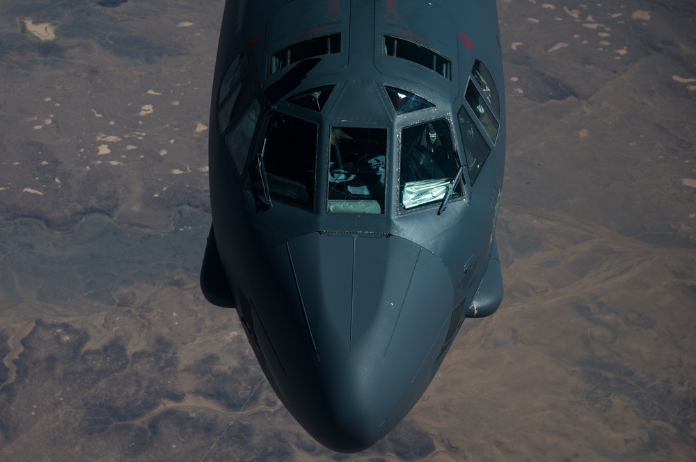 350 EARS fuels B-52 Bomber Task Force