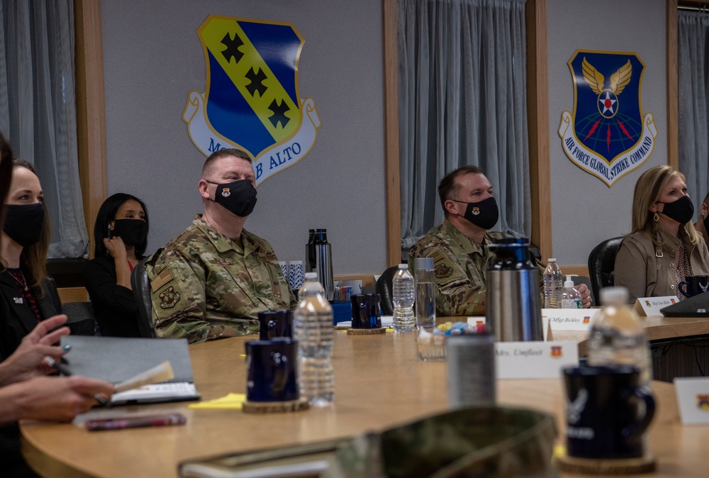 Dyess welcomes 18th Air Force command team