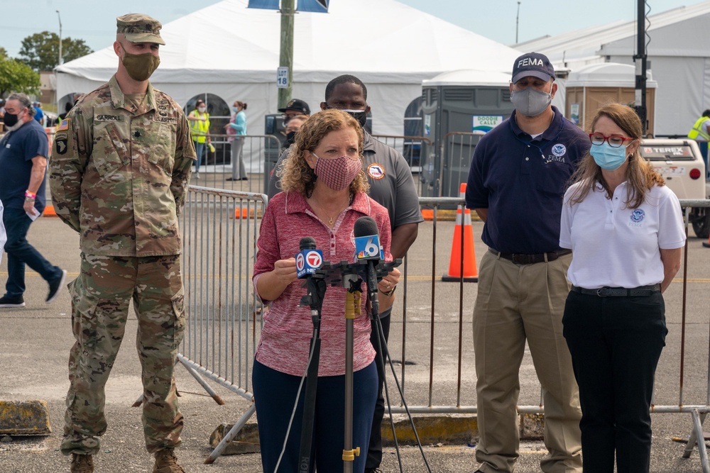 Rep. Debbie Wasserman Schultz Visits Miami Community Vaccination Center