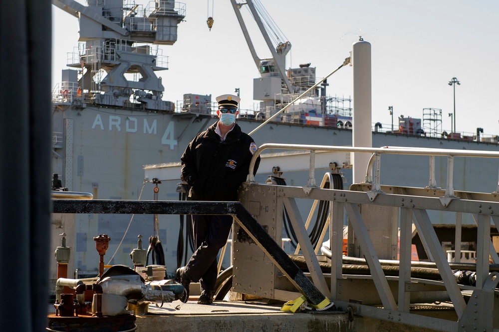 SUBASE New London Firefighters Conduct Rescue Drill aboard USS Indiana (SSN 789)