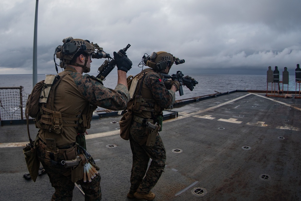 Recon Moving Range USS Germantown