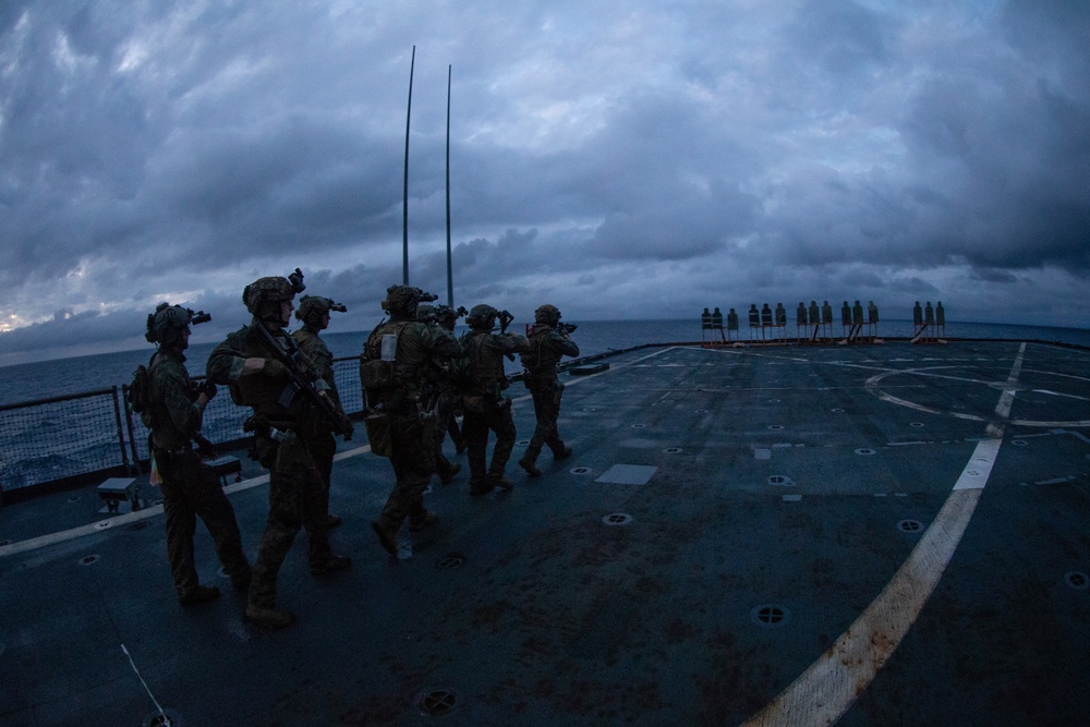 Recon Moving Range USS Germantown