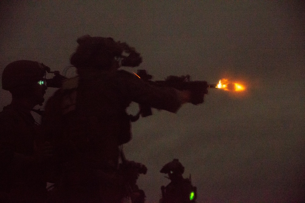 Recon Moving Range USS Germantown