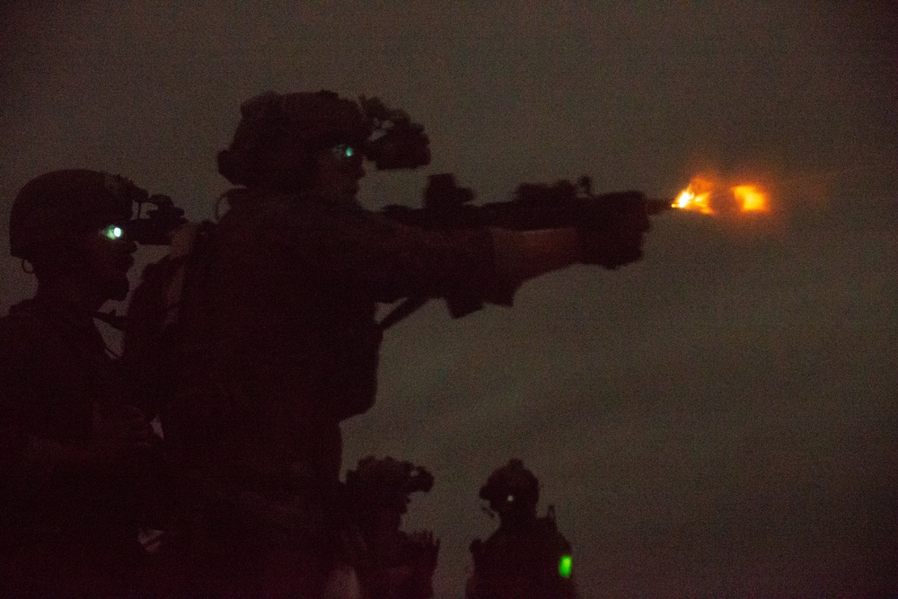 Recon Moving Range USS Germantown