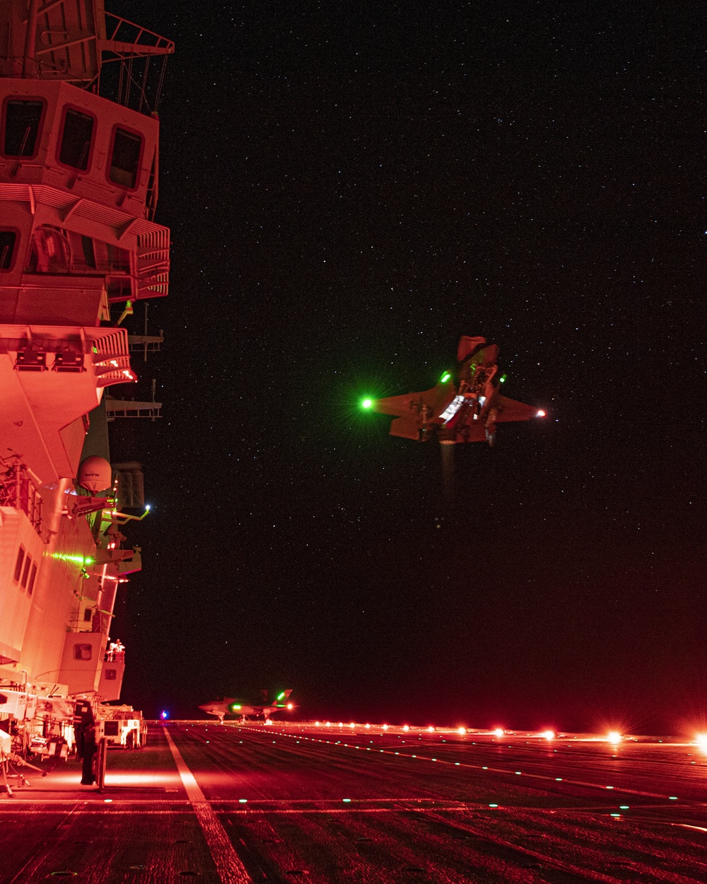 F35 test pilots perform night lighting evaluation flights