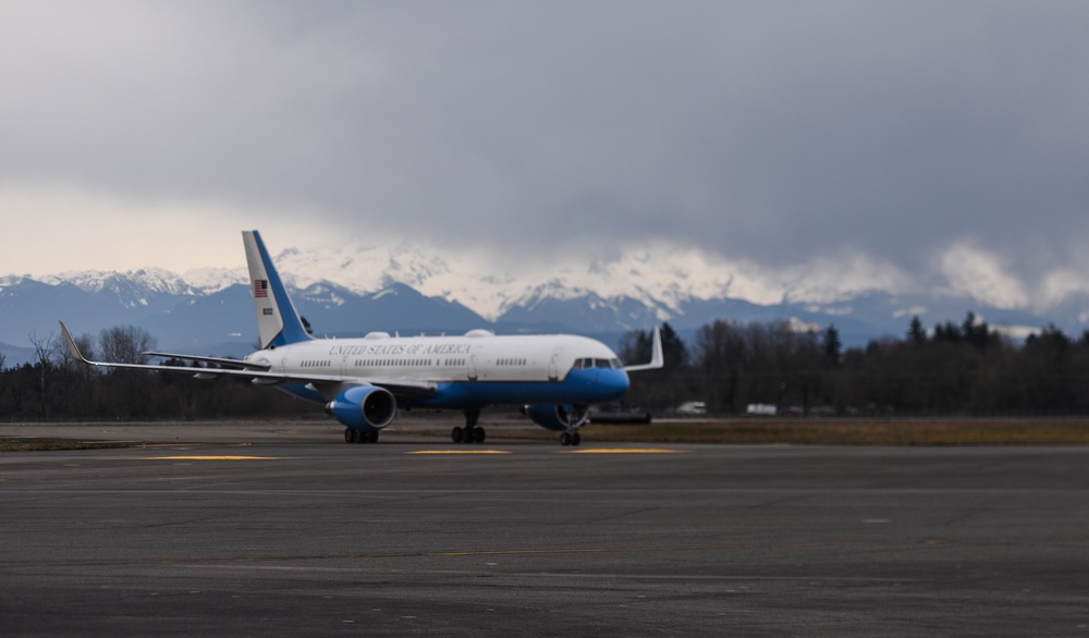 Joint Base Lewis-McChord welcomes First Lady