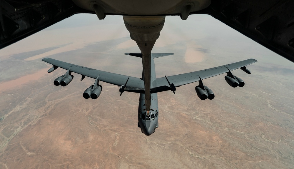 DVIDS - Images - 908th EARS Fuels Bomber Task Force [Image 5 Of 12]