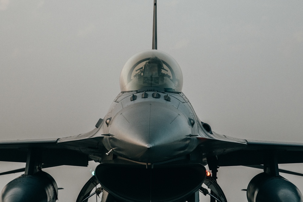 PSAB F-16 Fighting Falcons hot refuel at AUAB for ACE capstone event PSAB F-16 Fighting Falcons hot refuel at AUAB for ACE capstone event