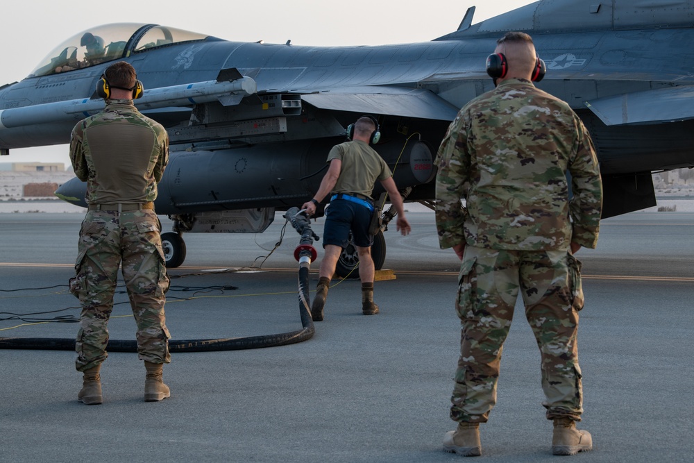 PSAB F-16 Fighting Falcons hot refuel at AUAB for ACE capstone event