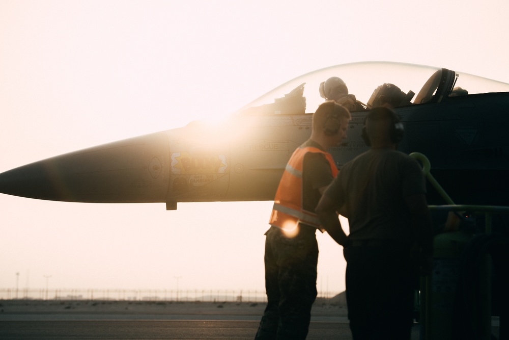 PSAB F-16 Fighting Falcons hot refuel at AUAB for ACE capstone event