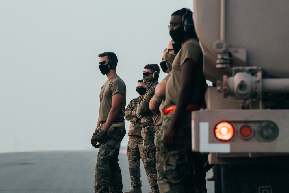 PSAB F-16 Fighting Falcons hot refuel at AUAB for ACE Capstone event PSAB F-16 Fighting Falcons hot refuel at AUAB for ACE Capstone event