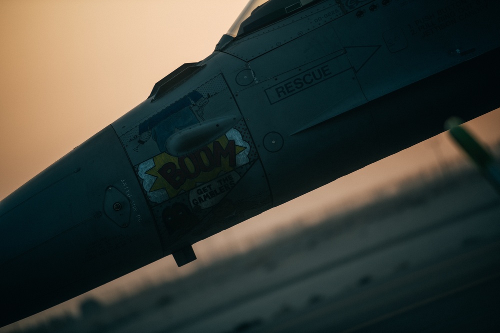 PSAB F-16 Fighting Falcons hot refuel at AUAB for ACE capstone event