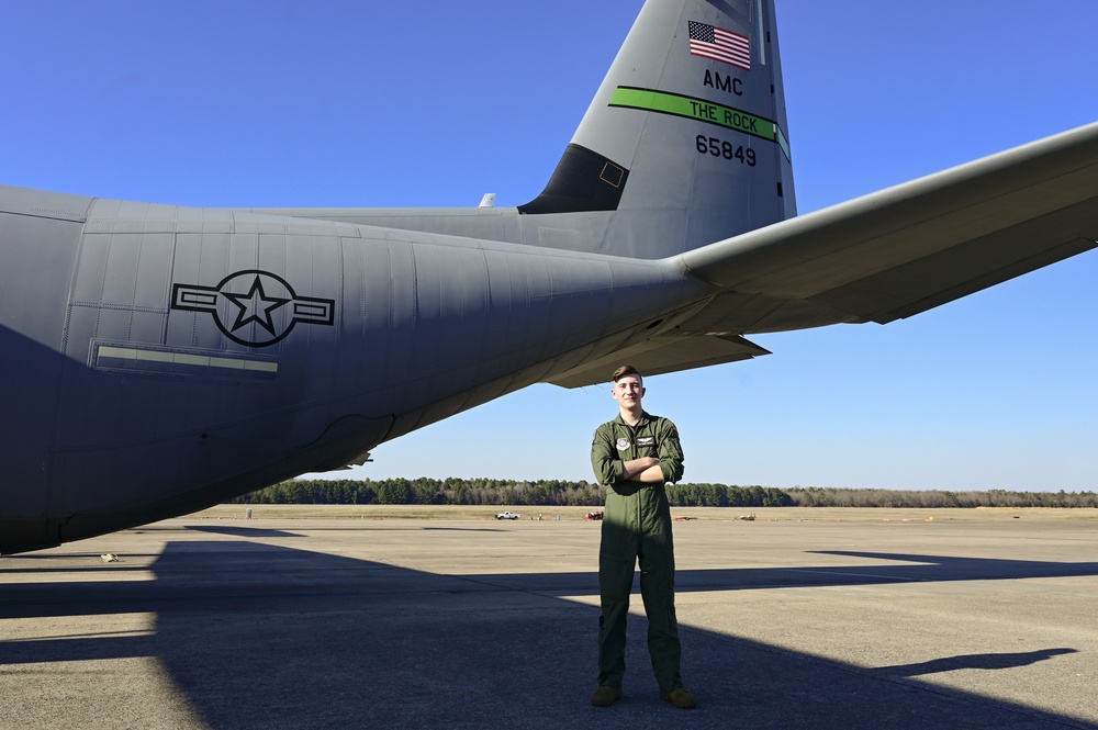 Full Circle: Little Rock Airman judges hometown’s JROTC drill competition