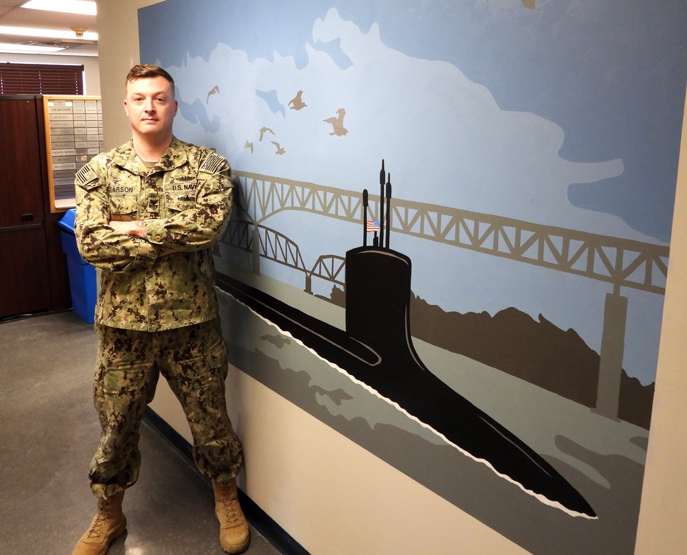 Submariner leaves artistic mark on the Groton community