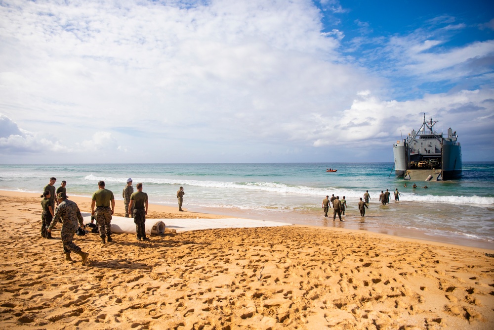 Spartan Fury 21.1: Marines, Army Unload Artillery, Vehicles at PMRF