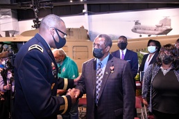 Vietnam veteran receives ‘long-overdue’ Bronze Star