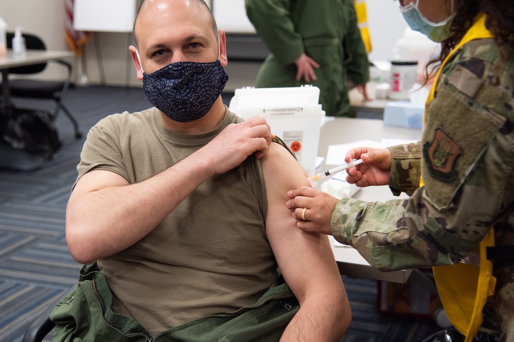 Arkansas Reserve unit offers second dose of COVID-19 vaccine