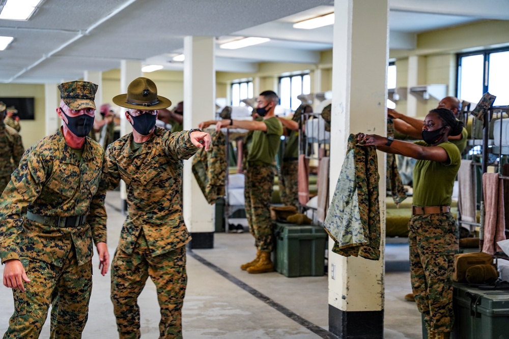 Drill Instructor School Students Practice Squad Bay Procedures